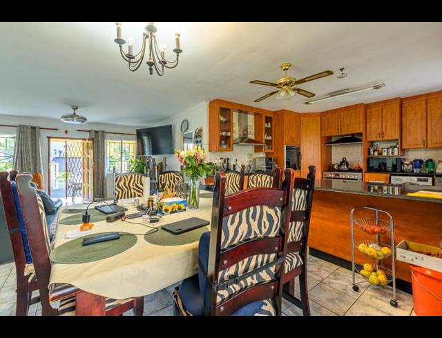 4 BEDROOM HOUSE FOR SALE IN CHASE VALLEY DOWNS